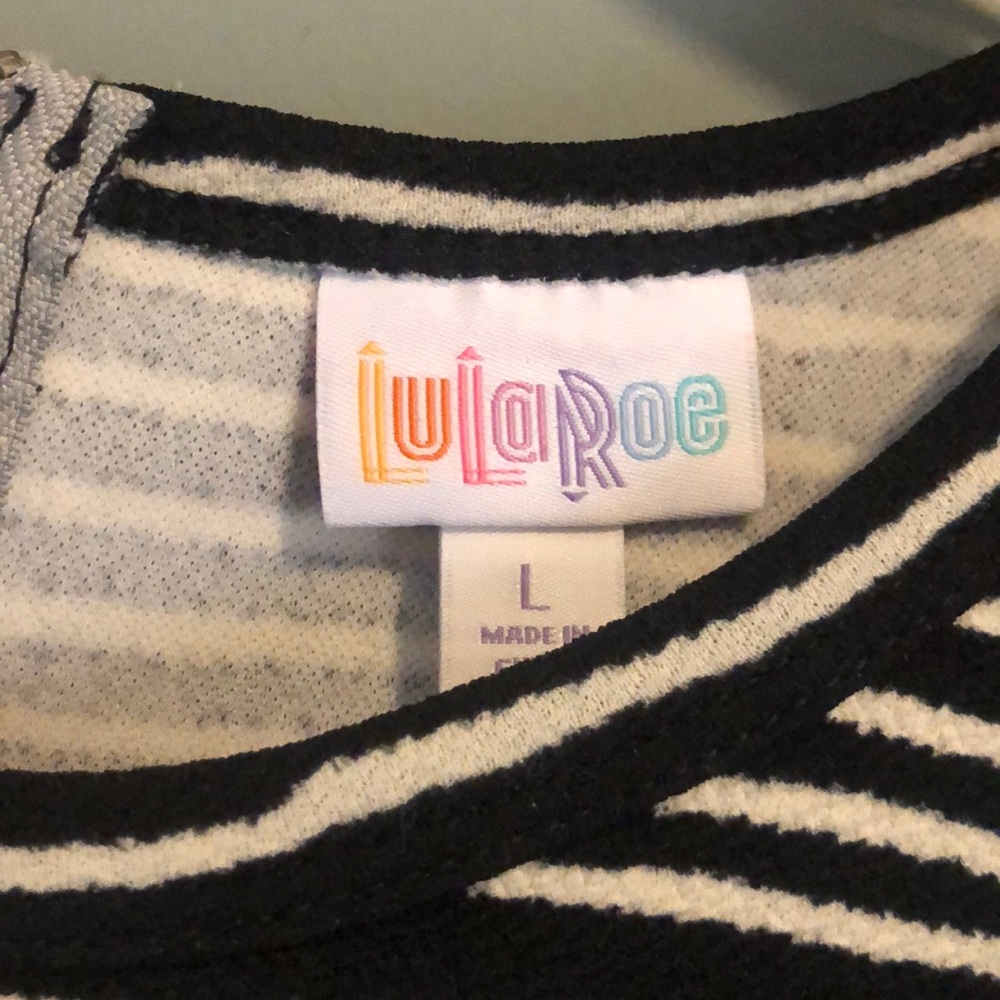 Lularoe - Picture 2 of 2